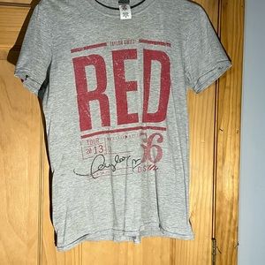 Taylor swift red tour shirt